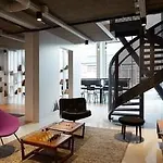 Otel The Social Hub 3*