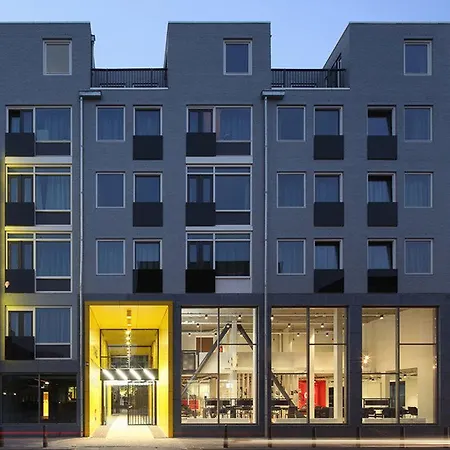 The Social Hub Отель 3*