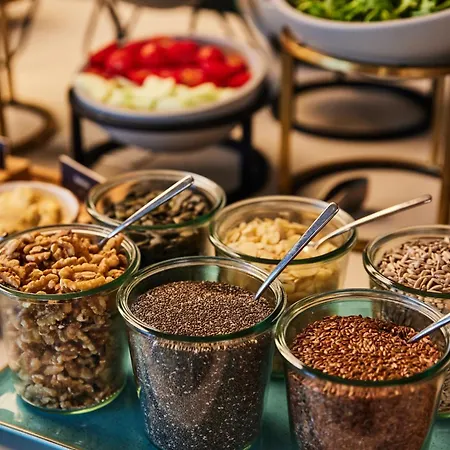 Hotel The Social Hub 3*