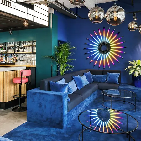Hotel The Social Hub 3*