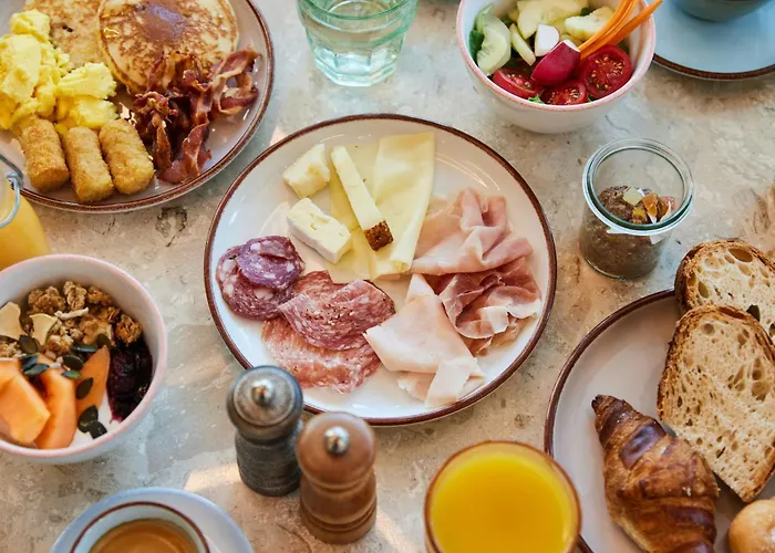 The Social Hub Otel 3*