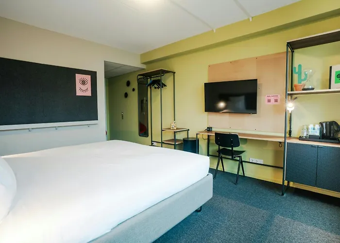 The Social Hub Hotel