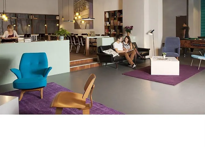 The Social Hub Отель