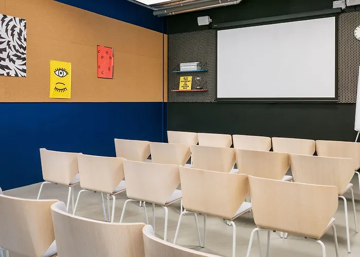 The Social Hub Отель Гаага